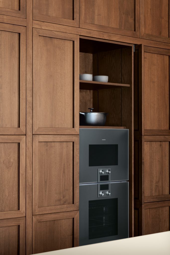 Atlante kitchen detail